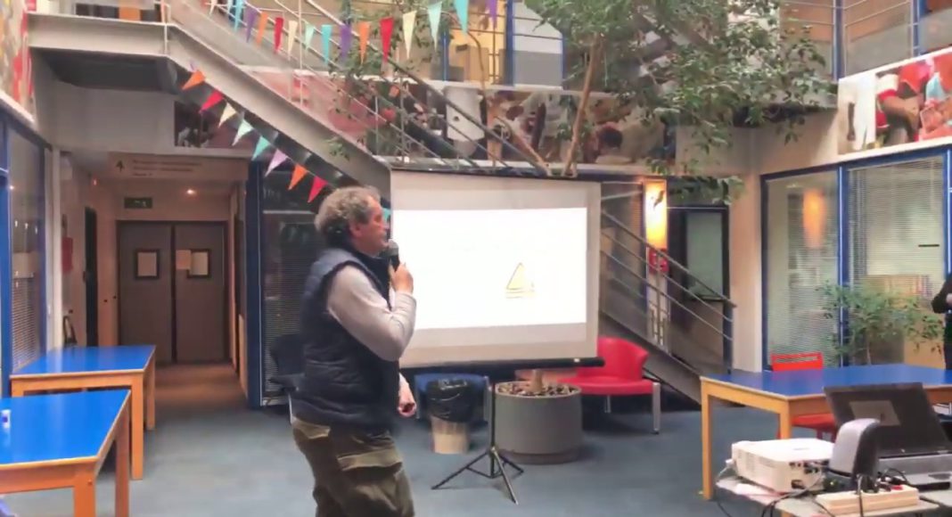 Agora // Déménagement